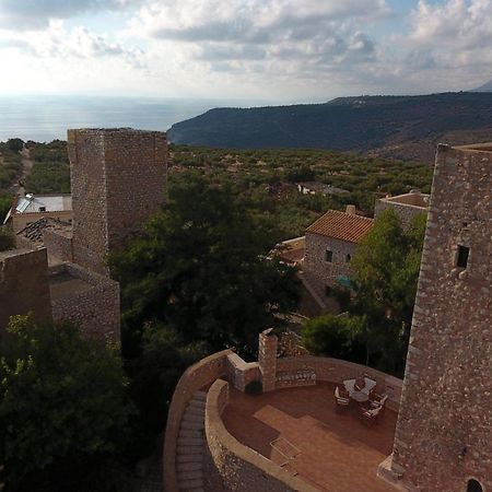 Pírgos Dhiroú Arapakis Historic Castle 아파트 호텔 외부 사진
