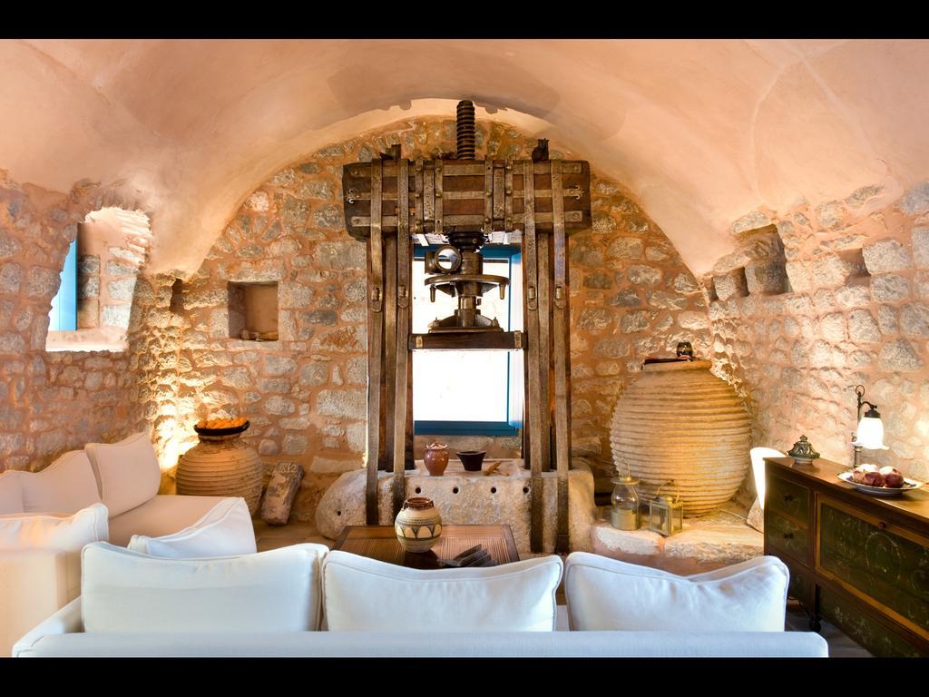 Pírgos Dhiroú Arapakis Historic Castle 아파트 호텔 외부 사진