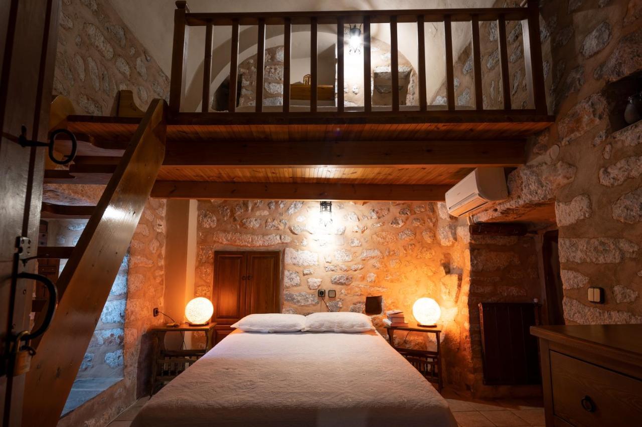 Pírgos Dhiroú Arapakis Historic Castle 아파트 호텔 외부 사진