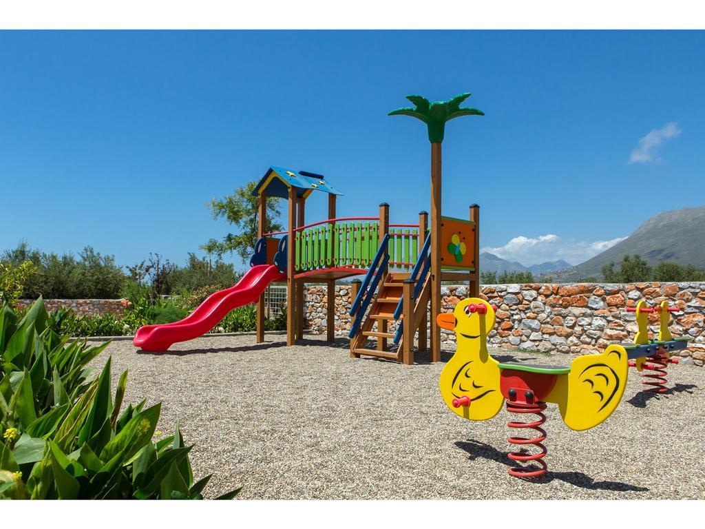 Pírgos Dhiroú Arapakis Historic Castle 아파트 호텔 외부 사진