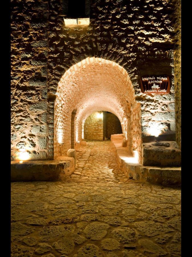 Pírgos Dhiroú Arapakis Historic Castle 아파트 호텔 외부 사진